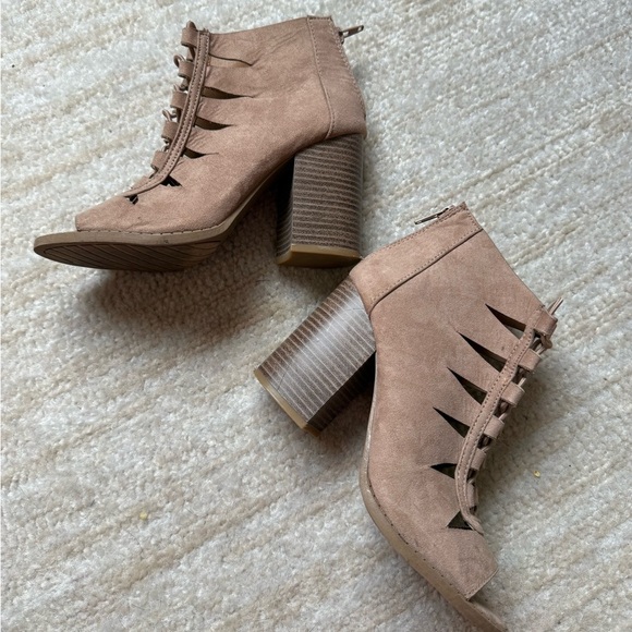 Boot / Sandal Heels Size 6 Brown Tan - Picture 4 of 8